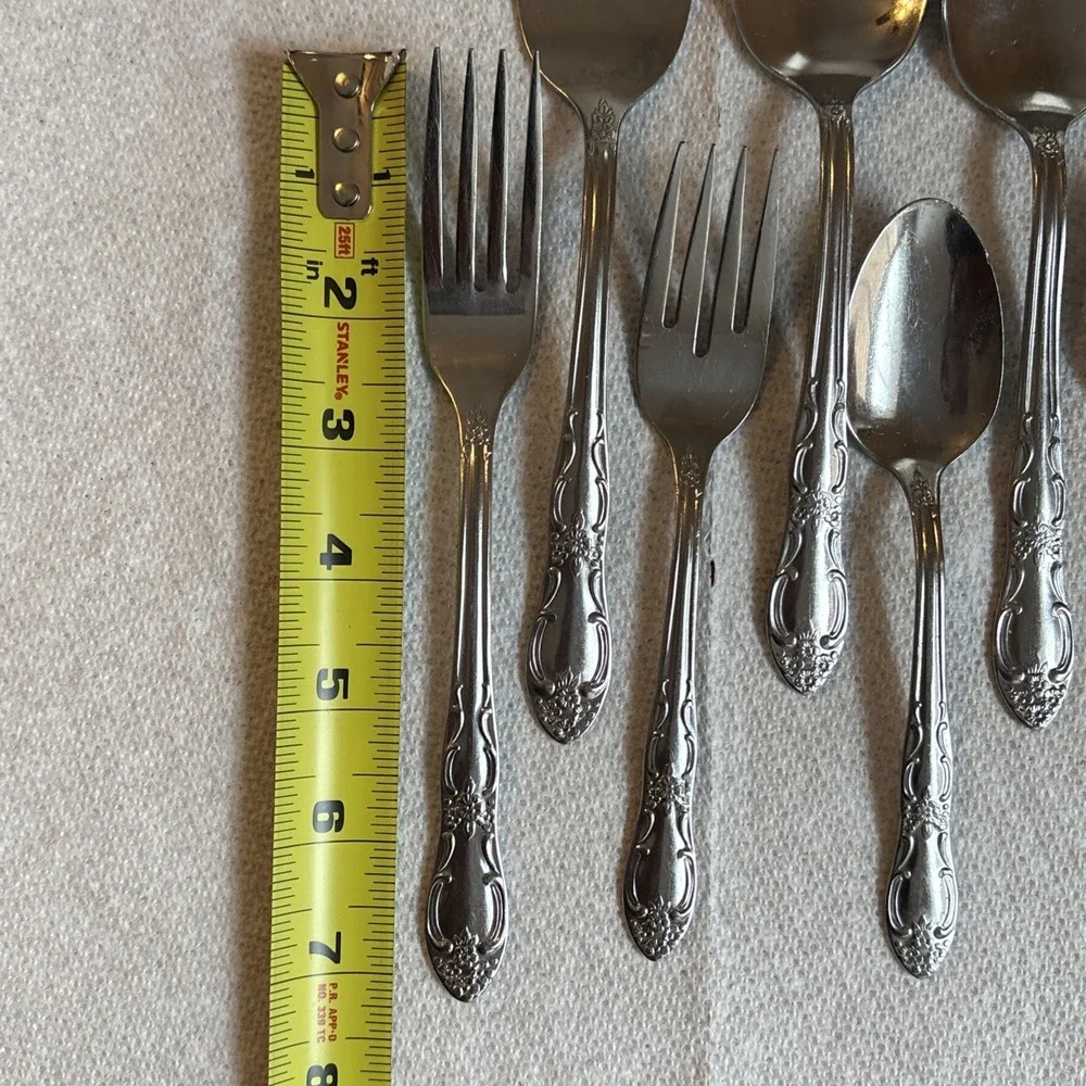 ONEIDA ROSEWOOD STAINLESS FLATWARE FLORAL SCROLLS TABLESPOONS, TEASPOONS, FORKS
